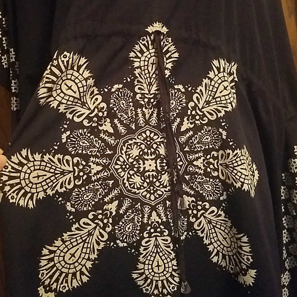 Flowy Tunic - Picture 3 of 8
